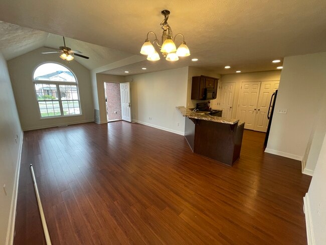 Photo - 717 Village Creek Dr Unit B