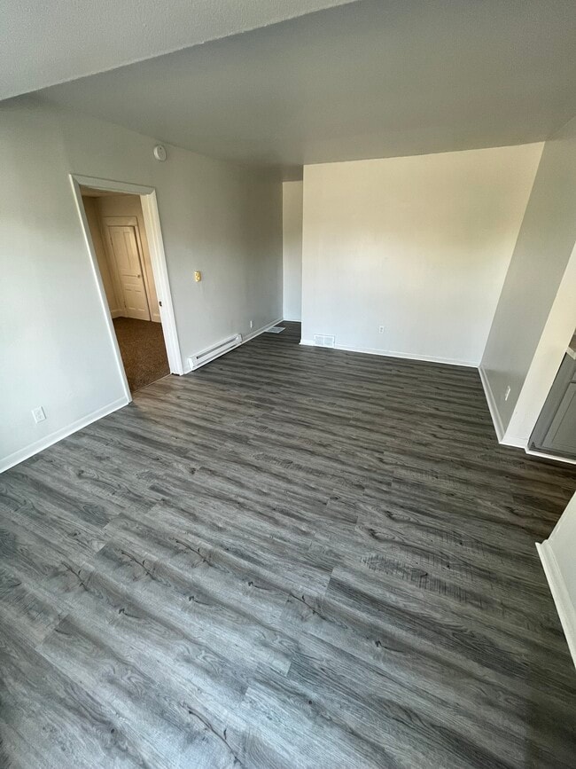 Photo - 604 W Mt Morris St Unit 1