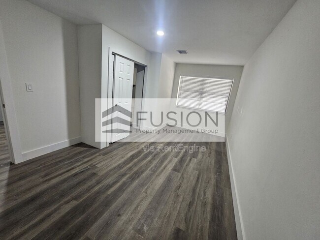 Photo - 1730 Acapulco Dr Unit 3b