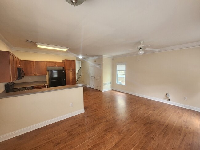 192 Ruth Dr Unit 1