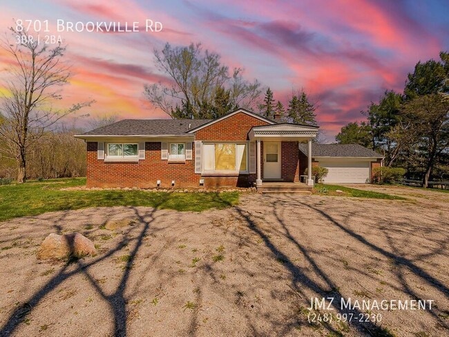 Building Photo - 8701 Brookville Rd