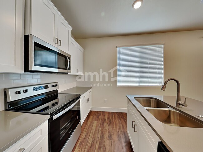 Photo - 1369 E Old Mesquite St