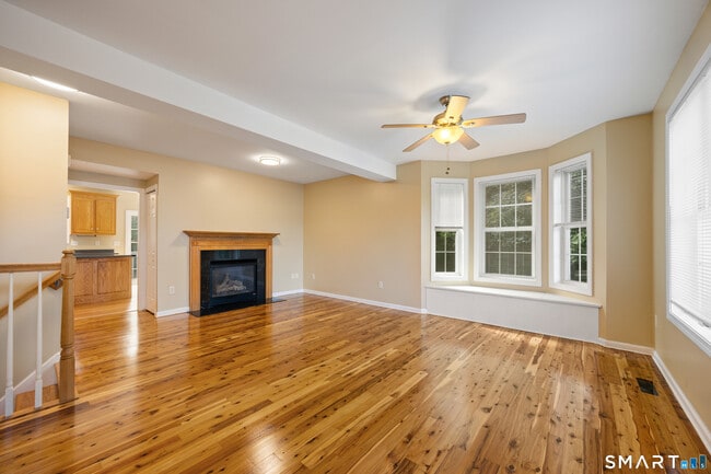 Photo - 32 Songbird Ln Unit 32