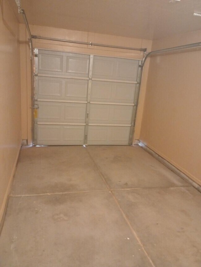 Photo - W Mystery Drive