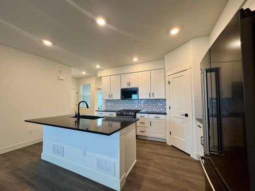 Photo - Beautiful New Build for Rent in Broomfield, CO