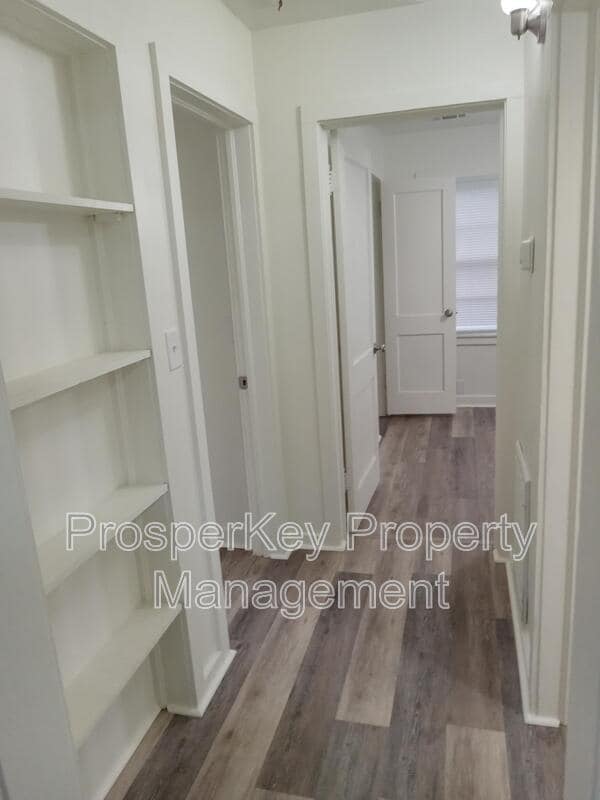 Photo - 5710 August Ave