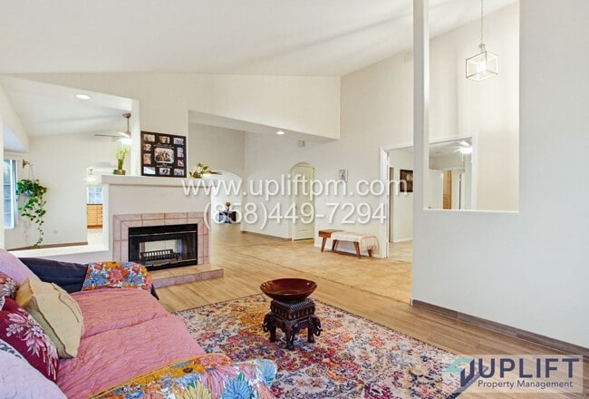 Photo - 24427 Del Amo Rd