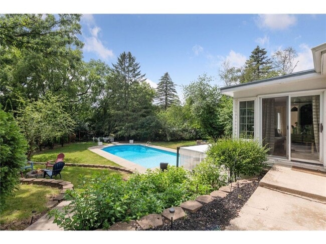 Photo - 13641 Spring Lake Rd