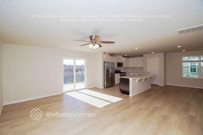 Photo - 360 Hollingswood Dr