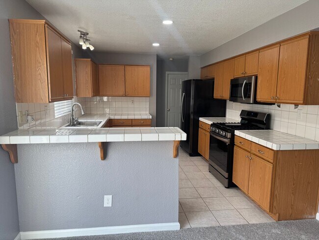 Photo - 245 Rambler Rose Ln