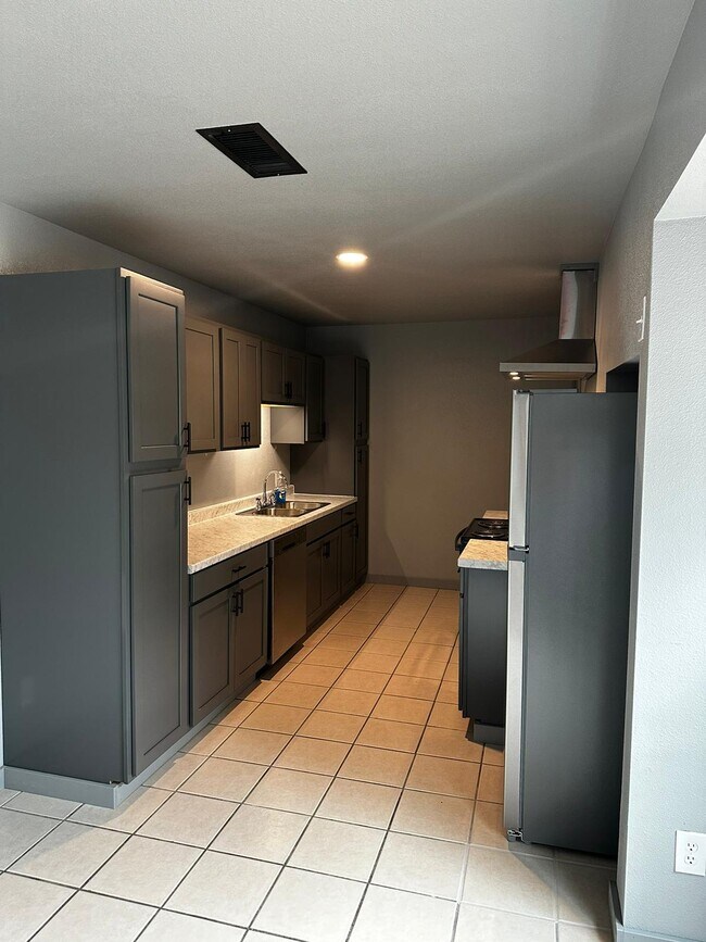 Photo - 1521 S Missouri St