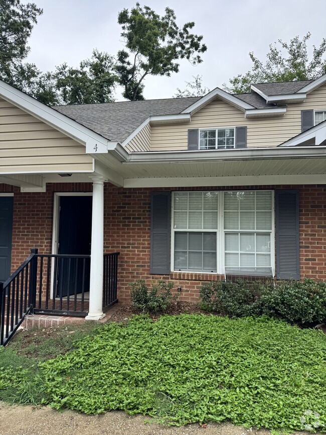 Building Photo - 241 Dixie Dr Rental