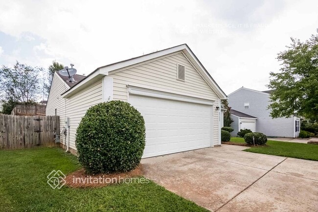 Photo - 5733 Shining Oak Ln