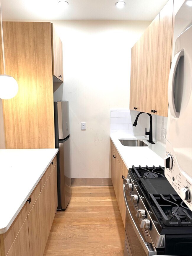 Photo - 393 Atlantic Ave