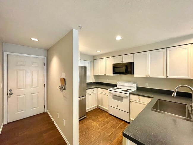 Photo - Great Condo For Rent Unit A208