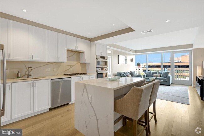 Building Photo - 925 N Fairfax St Unit 610 Rental