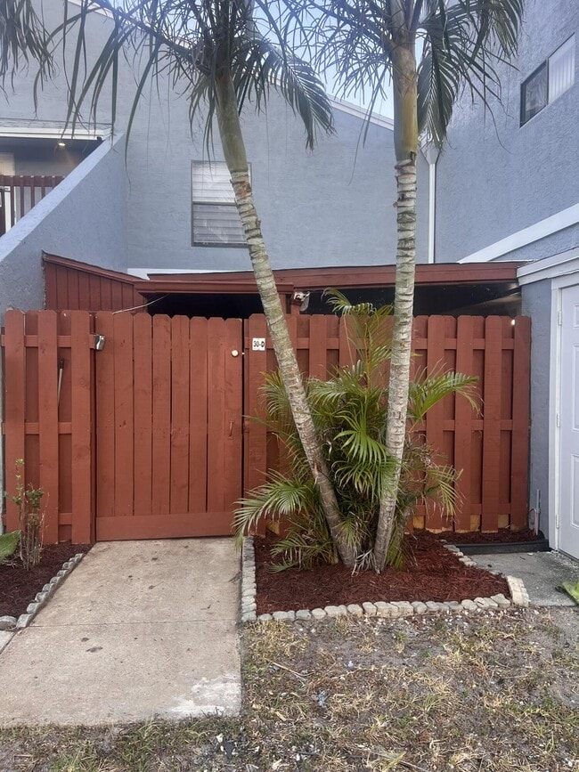 Photo - 30 Crossings Cir