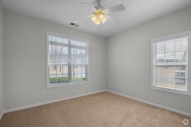 Building Photo - 200 Regency Ln SW Rental