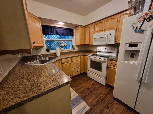 Photo - 1750 Druid Rd