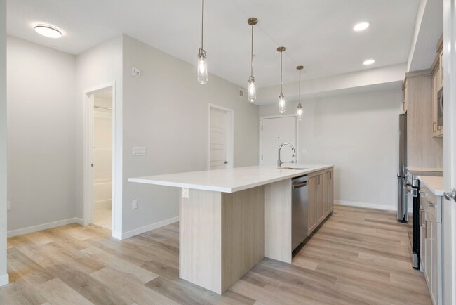 Photo - 360-360 Harvest Hills Way NE