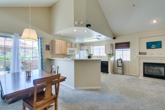 Photo - 2925 Wigwam Pky Unit 1124