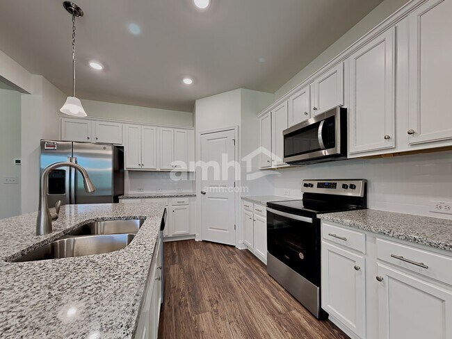 Photo - 7056 Creeksong Dr