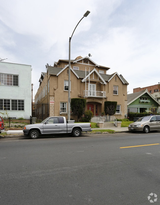 Building Photo - 836 S. Harvard LLC