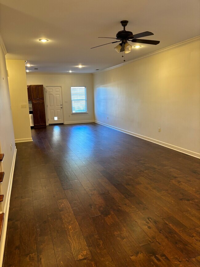 Photo - 2030 Nichols Rd Unit B