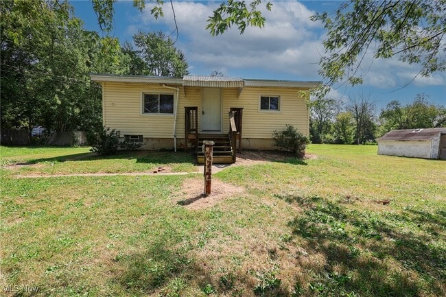 Building Photo - 6180 Hillford Ave NE Rental