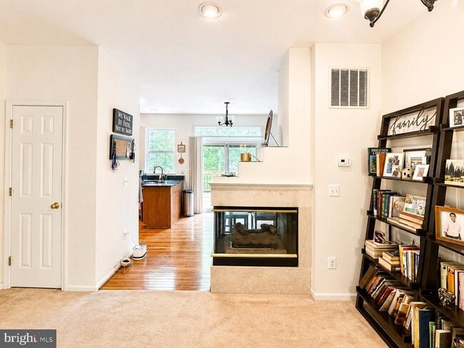 Photo - 1267 Wild Hawthorn Way