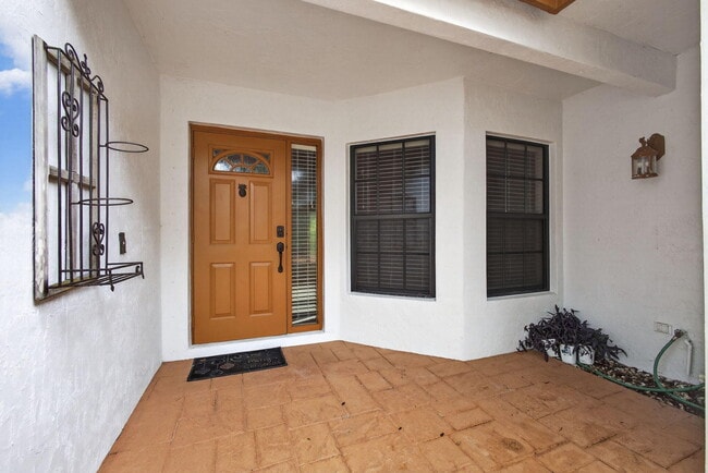 Photo - 131 Island Way
