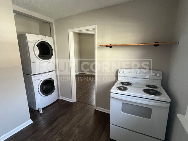 Photo - 409 N Maple St Unit C
