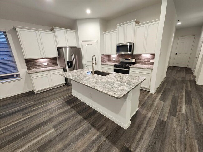 Photo - 1606 Happy Vly St