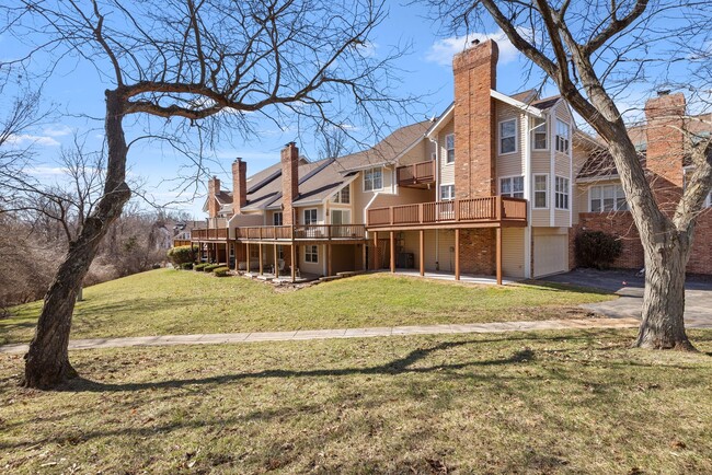 Building Photo - St Charles Area Townhouse