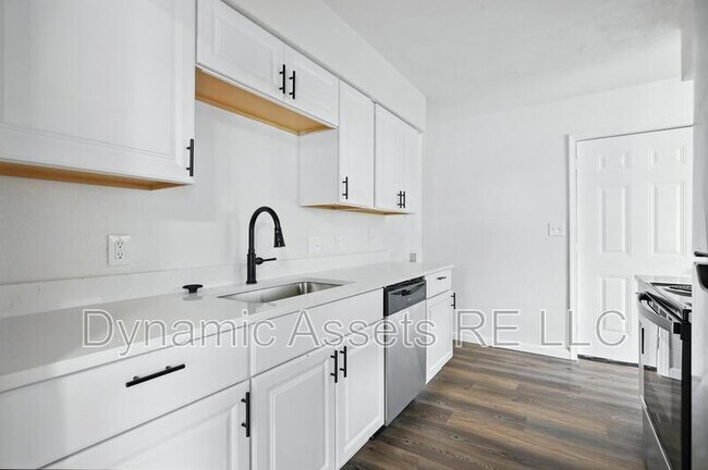 Photo - 509 E Jefferson St Unit A