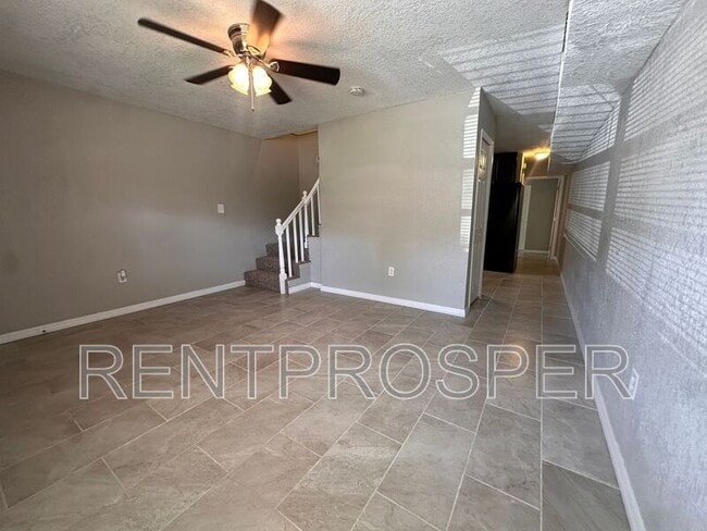 Photo - 435 Eaton St