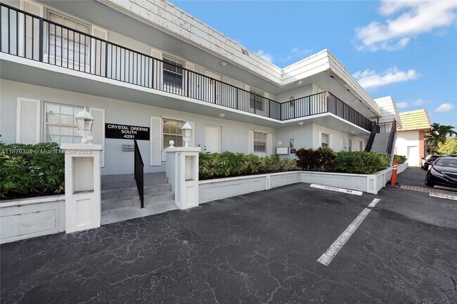 Photo - 4291 NW 9th Ave Unidad 104