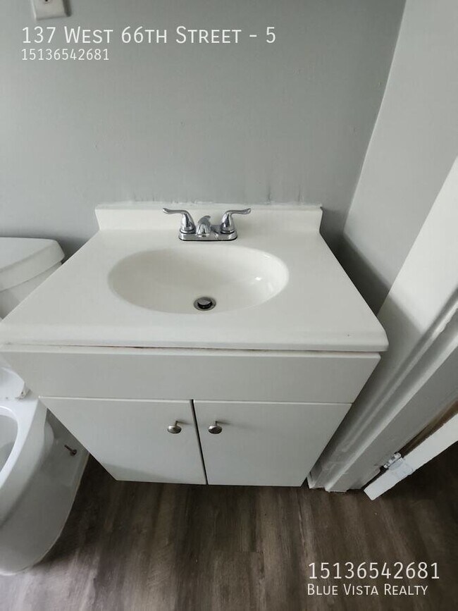 Photo - 137 W 66th St Unit 5