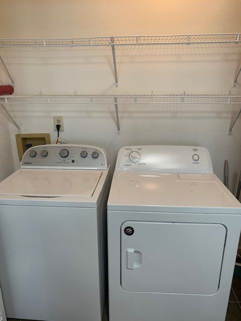 Photo - 129 W Victoria Ct Unidad Apartment E