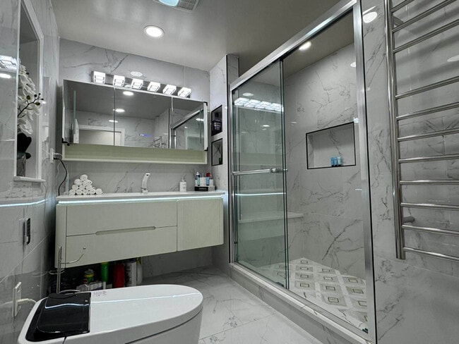 Photo - 247 Union St