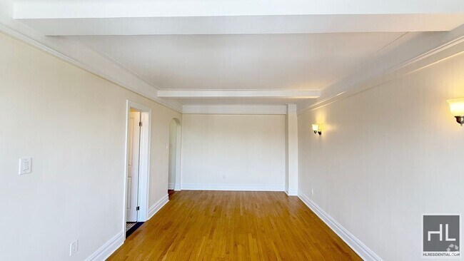 Building Photo - Christopher Street Rental