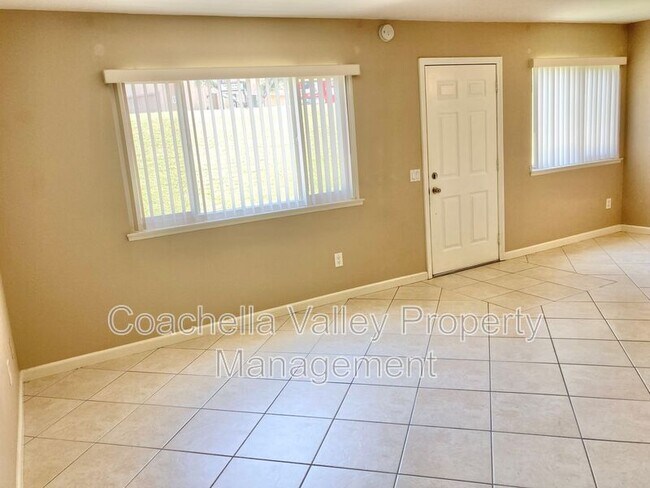 Photo - 72676 Willow St