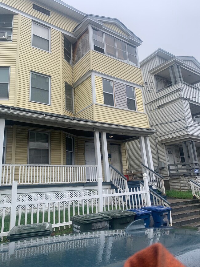 Photo - 224 Sheridan St Apartments Unit 2