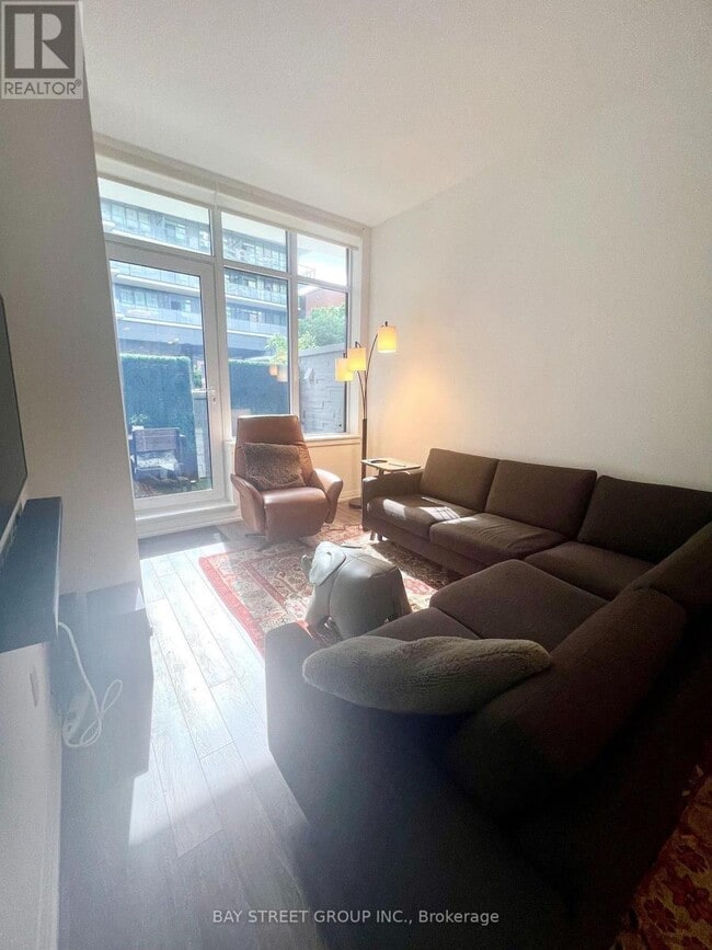 Photo - 75 Canterbury Pl Unit 102