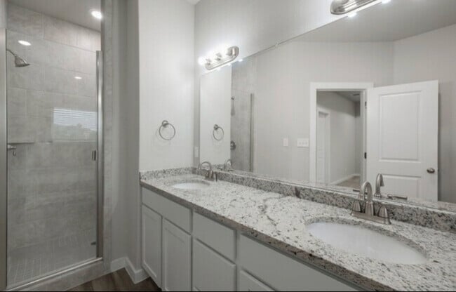 Photo - 21531 Sir Walter Ln