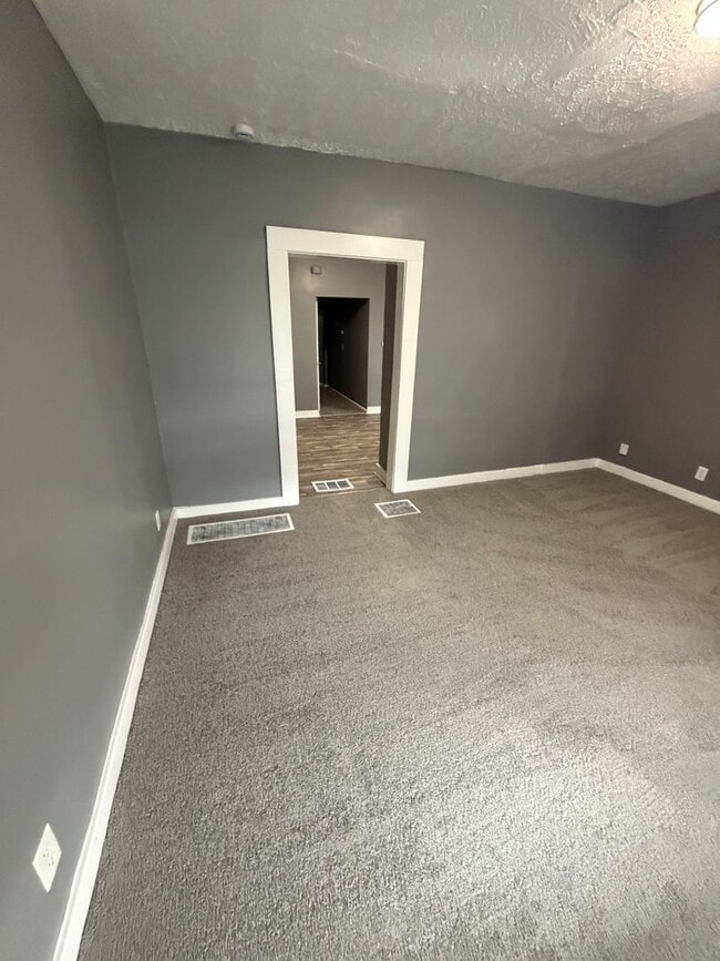 Photo - Freshly updated 3BR home!