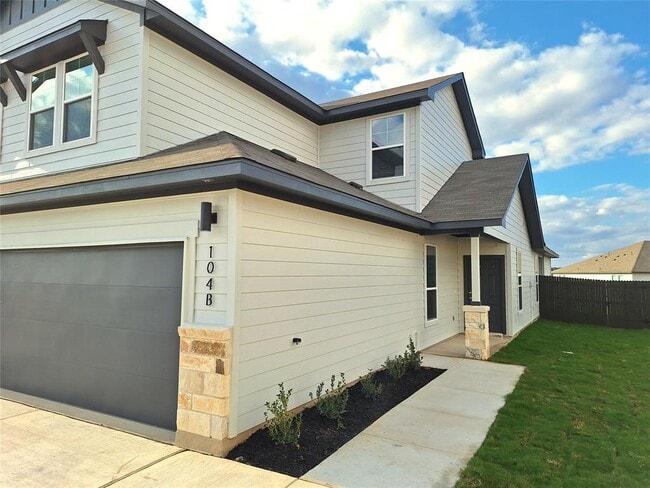 Building Photo - 104 Gunner Rd