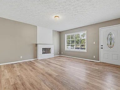 Photo - 8315 Roy Rd