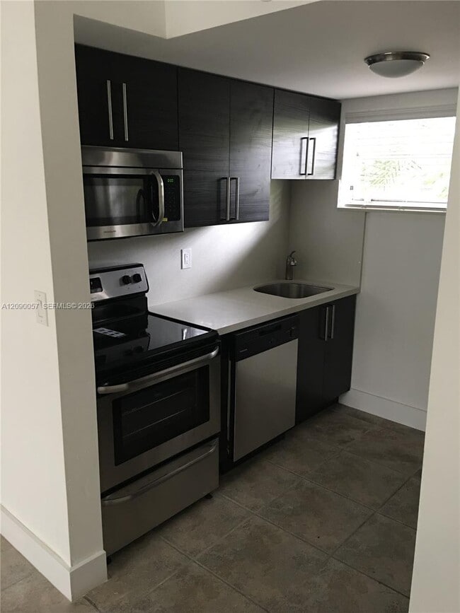 1606 Salzedo St Unit 3