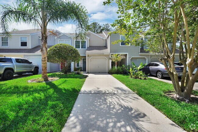 Building Photo - 11330 Lake Mandarin Cir E Rental